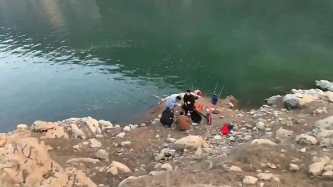 钓鱼都能钓到破产，钓到妻离子散，为何钓个鱼会有这么大的后果