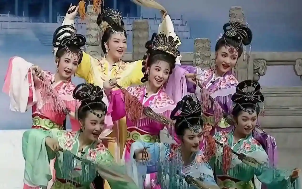 《天仙配》的戏文特质与诗意