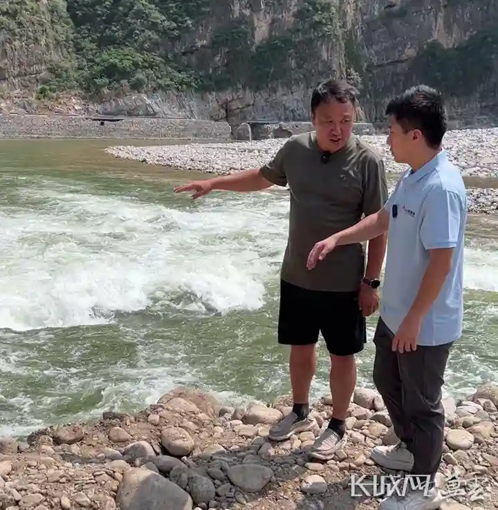 一线直击 | 涞水县三坡镇最后一条水毁桥抢通