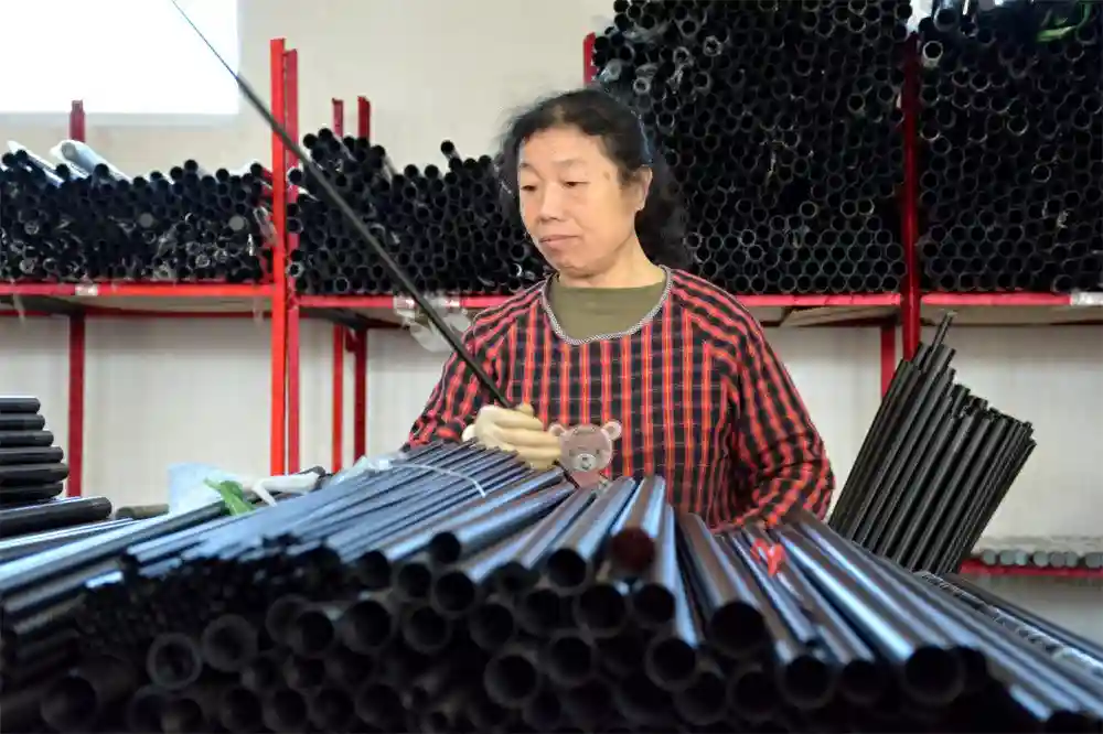 河北献县：小鱼竿 大产业